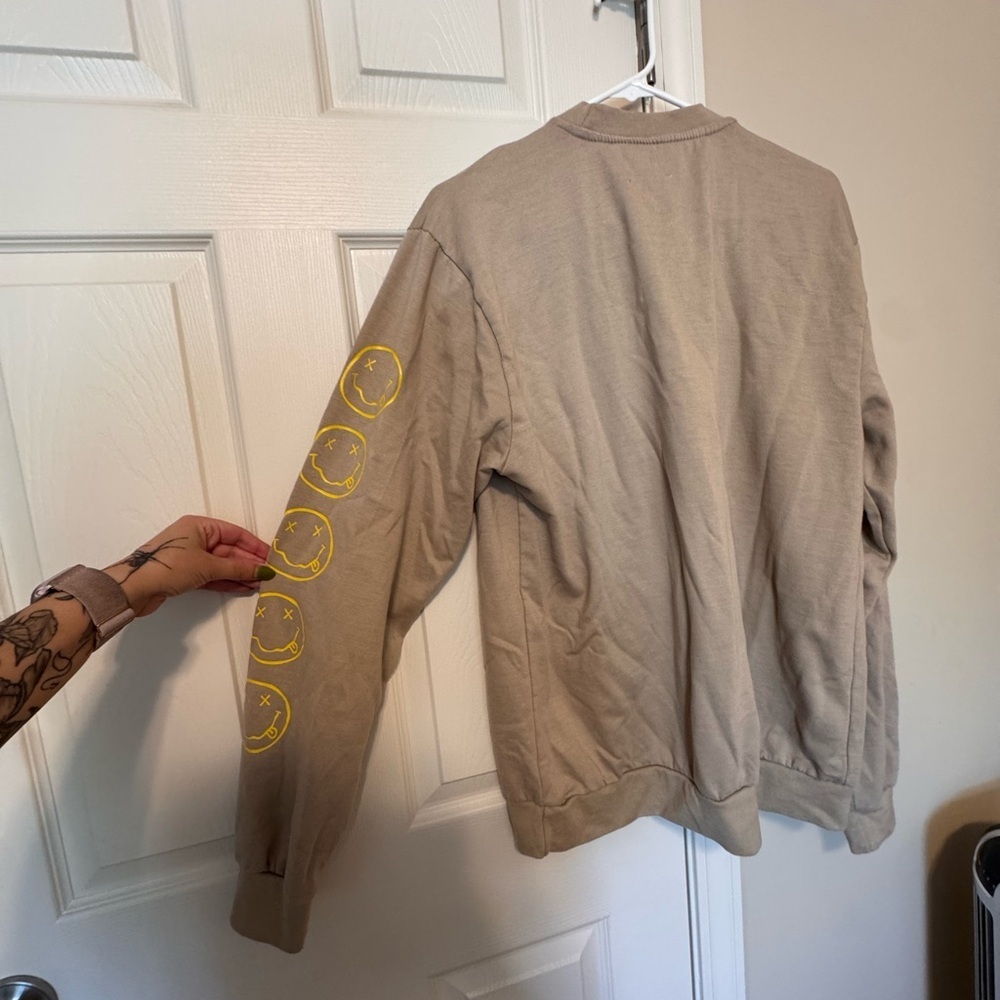 NIRVANA Beige Graphic Crewneck Sweater - Picture 3 of 4
